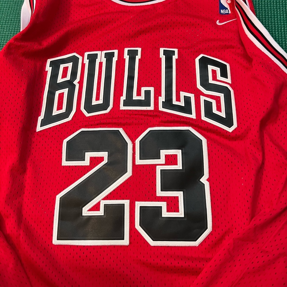 Brand new, Nike NBA Michael Jordan Chicago Bulls Official Jersey. Size Large